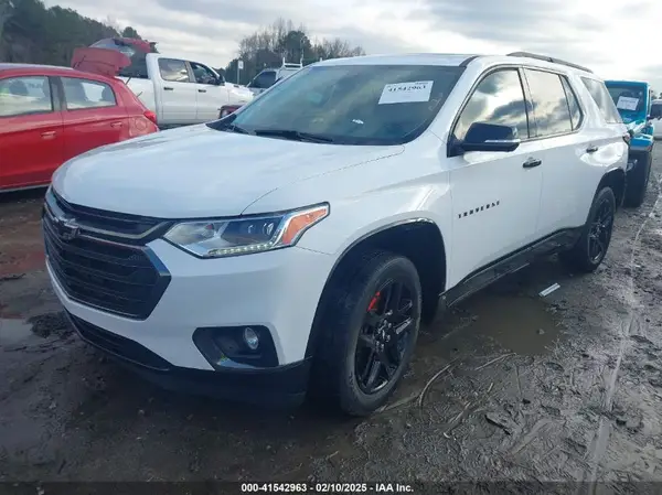 1GNERKKW7LJ273306 2020 CHEVROLET TRAVERSE - Image 2