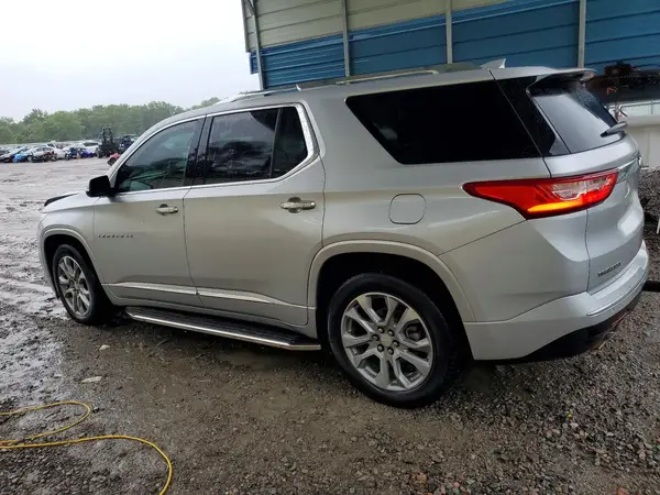 1GNERKKW7MJ161218 2021 CHEVROLET TRAVERSE - Image 2