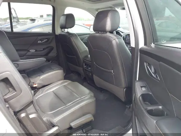 1GNERKKW7MJ243692 2021 CHEVROLET TRAVERSE - Image 8