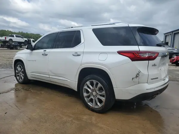 1GNERKKW8JJ104361 2018 CHEVROLET TRAVERSE - Image 2