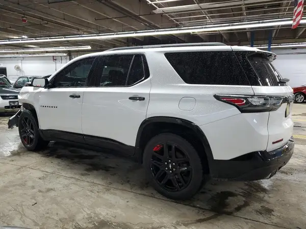 1GNERKKW8JJ109978 2018 CHEVROLET TRAVERSE - Image 2