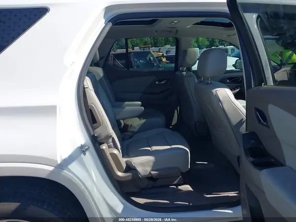 1GNERKKW8JJ151941 2018 CHEVROLET TRAVERSE - Image 8