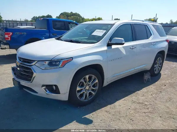 1GNERKKW8JJ154029 2018 CHEVROLET TRAVERSE - Image 2