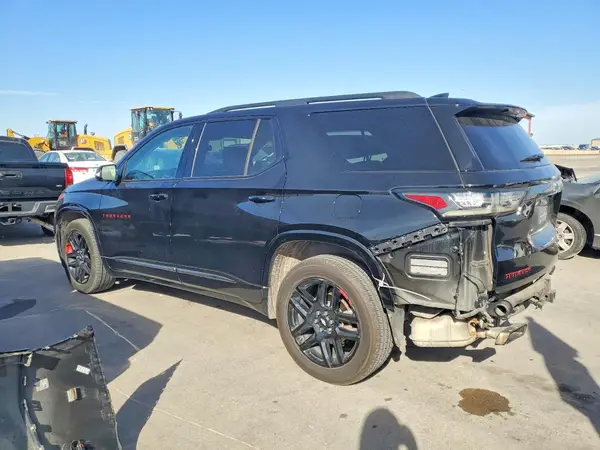 1GNERKKW8JJ243714 2018 CHEVROLET TRAVERSE - Image 2
