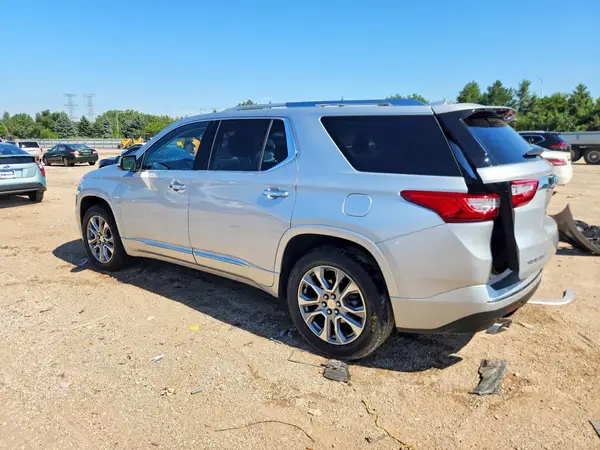 1GNERKKW8JJ260352 2018 CHEVROLET TRAVERSE - Image 2