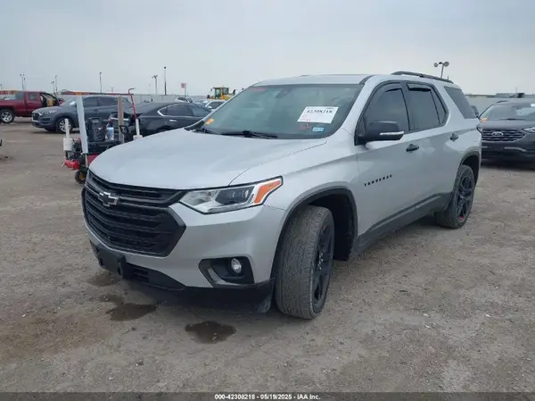 1GNERKKW8MJ194986 2021 CHEVROLET TRAVERSE - Image 2