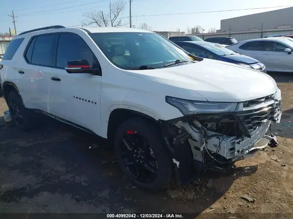 1GNERKKW8NJ135938 2022 CHEVROLET TRAVERSE - Image 1