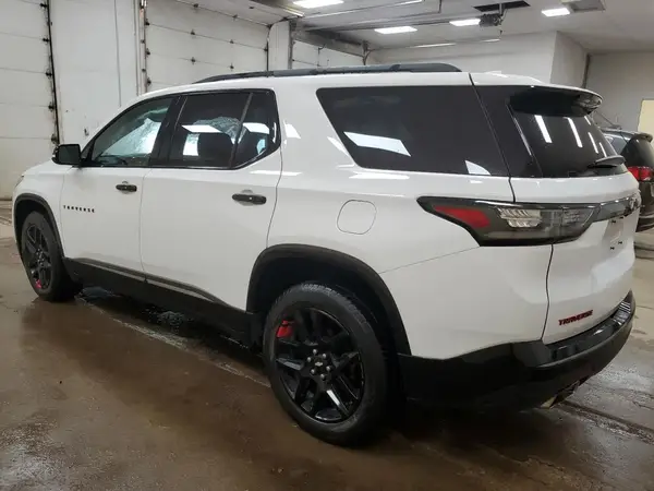 1GNERKKW9JJ125364 2018 CHEVROLET TRAVERSE - Image 2