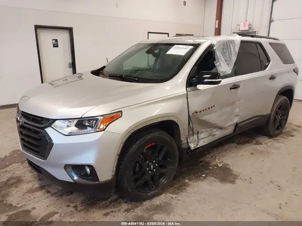 1GNERKKW9JJ171907 2018 CHEVROLET TRAVERSE - Image 2