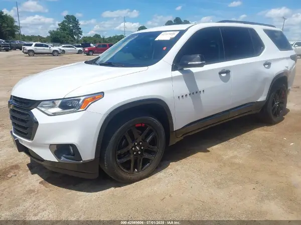 1GNERKKW9JJ275202 2018 CHEVROLET TRAVERSE - Image 2