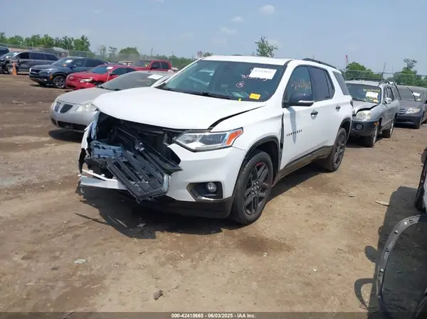 1GNERKKW9MJ224531 2021 CHEVROLET TRAVERSE - Image 2
