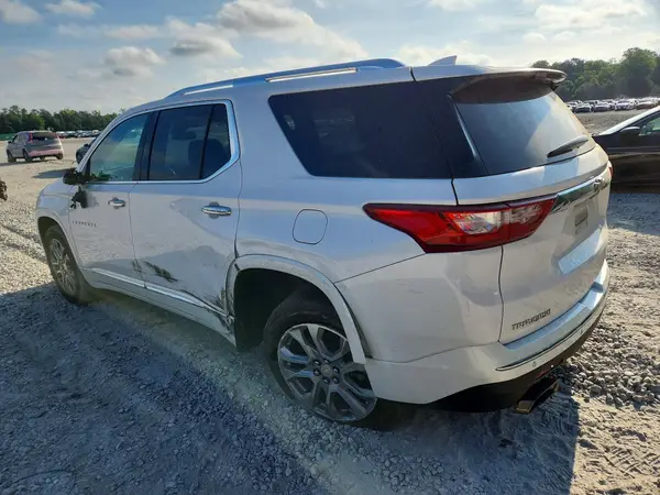 1GNERKKW9MJ270277 2021 CHEVROLET TRAVERSE - Image 2
