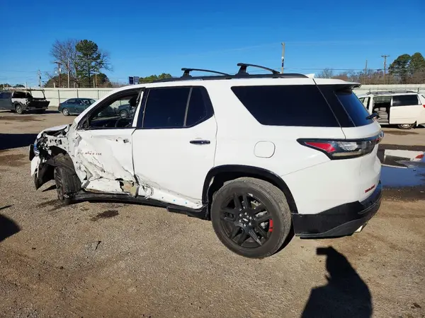 1GNERKKWXJJ124448 2018 CHEVROLET TRAVERSE - Image 2