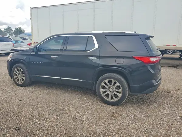1GNERKKWXJJ125390 2018 CHEVROLET TRAVERSE - Image 2
