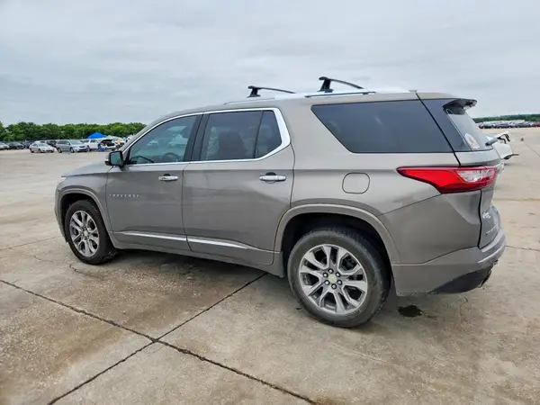 1GNERKKWXJJ186190 2018 CHEVROLET TRAVERSE - Image 2