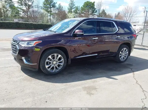 1GNERKKWXJJ255167 2018 CHEVROLET TRAVERSE - Image 2