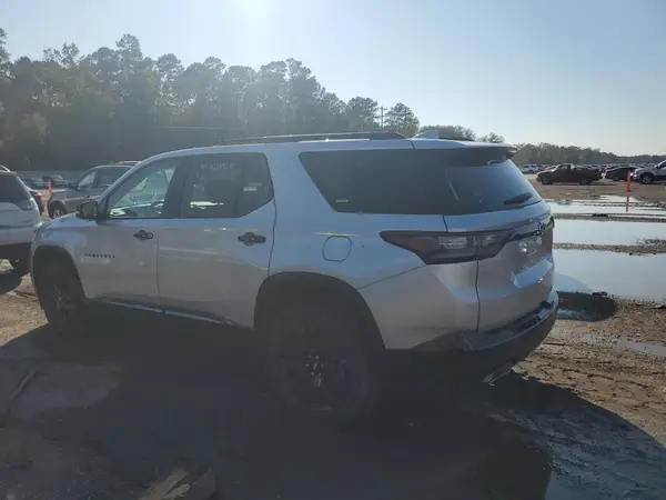 1GNERKKWXJJ258747 2018 CHEVROLET TRAVERSE - Image 2