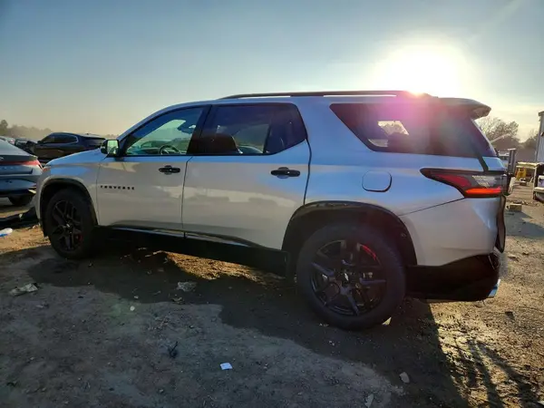 1GNERKKWXLJ118555 2020 CHEVROLET TRAVERSE - Image 2