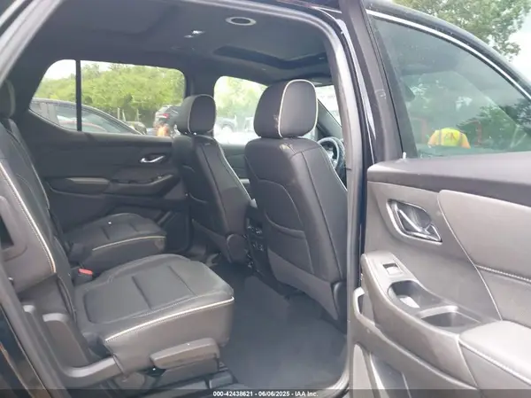 1GNERKKWXPJ268882 2023 CHEVROLET TRAVERSE - Image 8