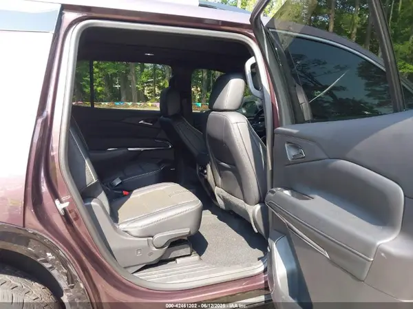1GNERKRS2SJ224242 2025 CHEVROLET TRAVERSE - Image 8