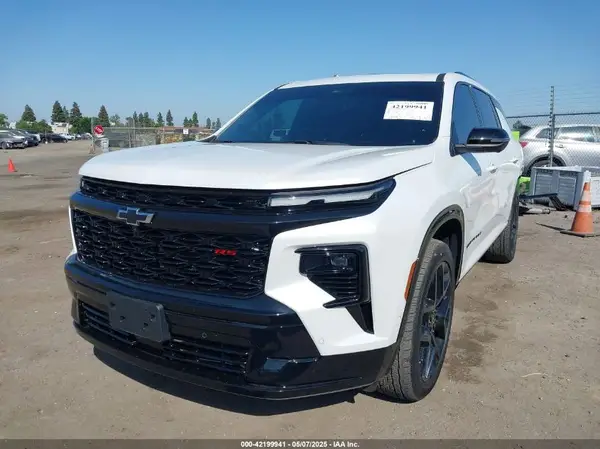 1GNERLKS7RJ224084 2024 CHEVROLET TRAVERSE - Image 2
