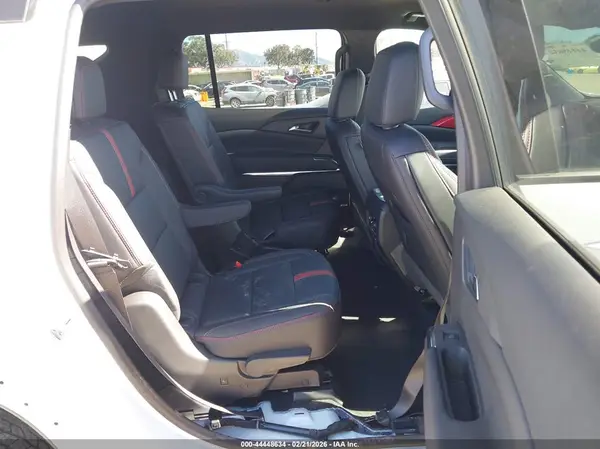 1GNERLKS7TJ208376 2026 CHEVROLET TRAVERSE - Image 8