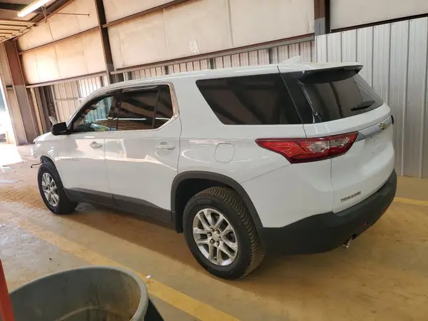 1GNERLKW8KJ112256 2019 CHEVROLET TRAVERSE - Image 2
