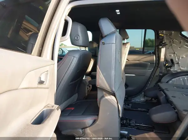 1GNERLRS1SJ282512 2025 CHEVROLET TRAVERSE - Image 8