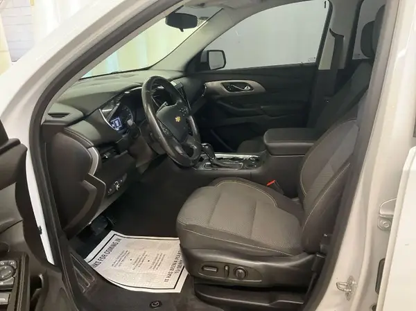 1GNERMKW2JJ235877 2018 CHEVROLET TRAVERSE - Image 8
