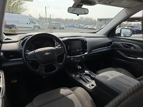 1GNERMKW2KJ218773 2019 CHEVROLET TRAVERSE - Image 8