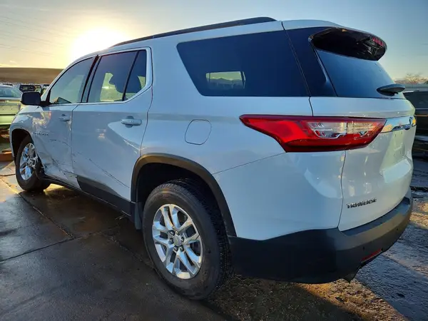 1GNERMKW3LJ168953 2020 CHEVROLET TRAVERSE - Image 2