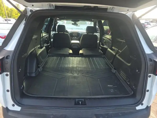 1GNERMKW6NJ174443 2022 CHEVROLET TRAVERSE - Image 2