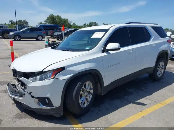 1GNERMKWXJJ236405 2018 CHEVROLET TRAVERSE - Image 2