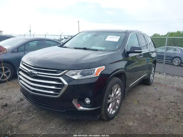 1GNERNKW3LJ186049 2020 CHEVROLET TRAVERSE - Image 2