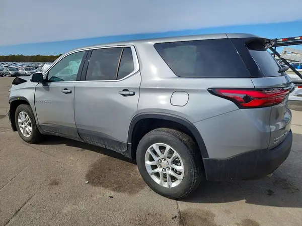 1GNETTKWXRJ131824 2024 CHEVROLET TRAVERSE - Image 2