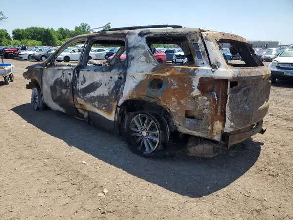 1GNETVKW6RJ129418 2024 CHEVROLET TRAVERSE - Image 2