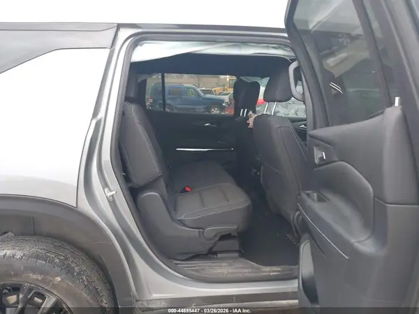 1GNEVEKS6RJ234998 2024 CHEVROLET TRAVERSE - Image 8