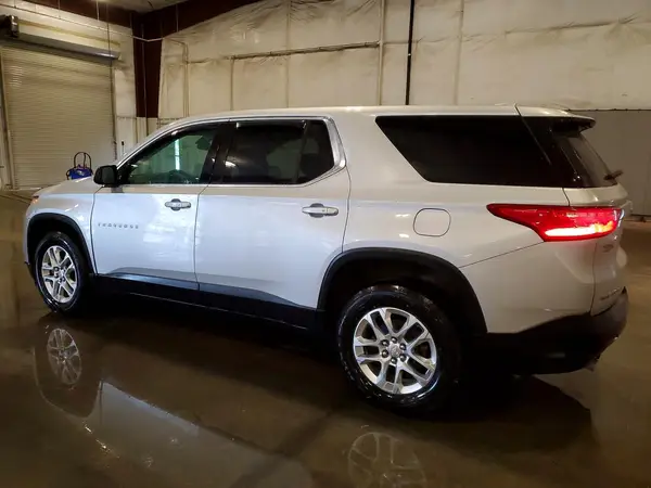 1GNEVFKW0JJ225940 2018 CHEVROLET TRAVERSE - Image 2