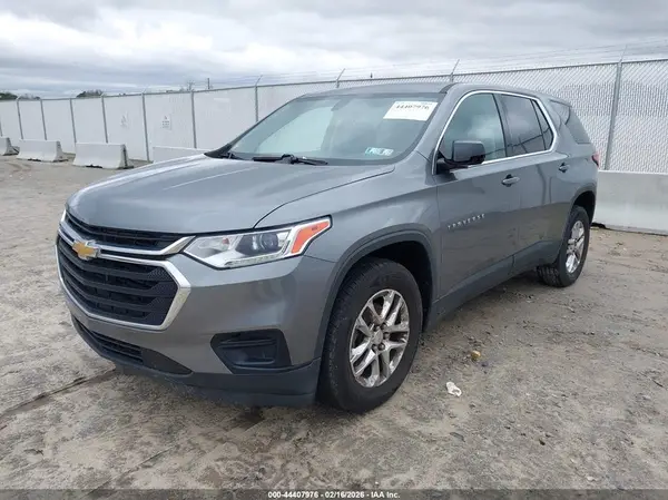 1GNEVFKW0KJ227527 2019 CHEVROLET TRAVERSE - Image 2