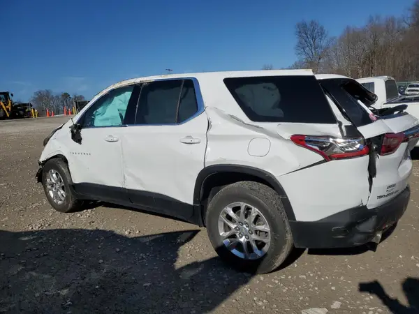 1GNEVFKW0MJ243374 2021 CHEVROLET TRAVERSE - Image 2