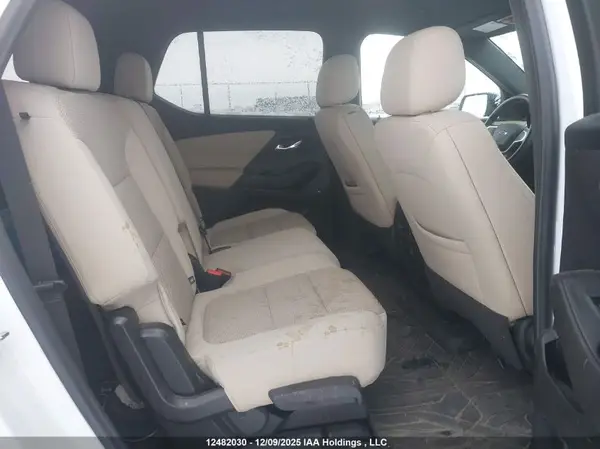 1GNEVFKW0NJ131806 2022 CHEVROLET TRAVERSE - Image 8