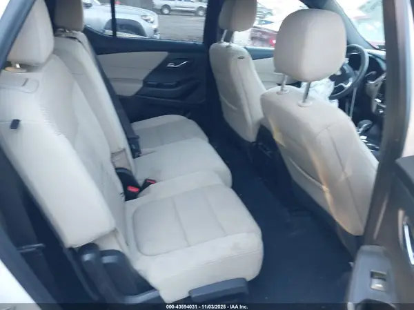 1GNEVFKW0PJ148026 2023 CHEVROLET TRAVERSE - Image 8