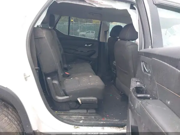 1GNEVFKW1JJ277142 2018 CHEVROLET TRAVERSE - Image 8