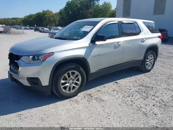 1GNEVFKW1JJ283913 2018 CHEVROLET TRAVERSE - Image 2