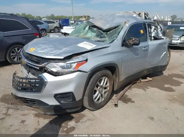 1GNEVFKW1KJ221946 2019 CHEVROLET TRAVERSE - Image 2