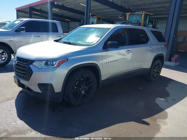 1GNEVFKW1KJ243882 2019 CHEVROLET TRAVERSE - Image 2