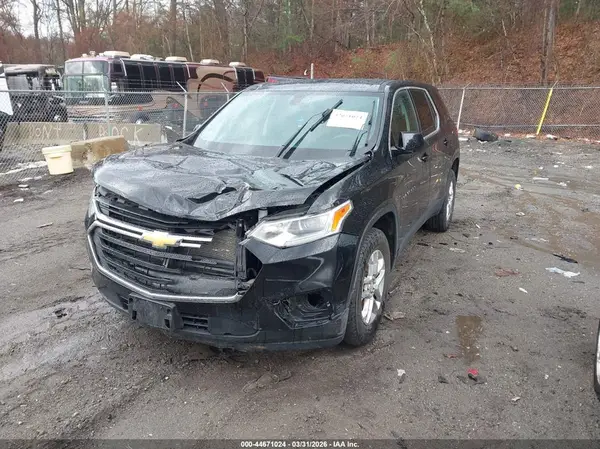 1GNEVFKW1KJ268121 2019 CHEVROLET TRAVERSE - Image 2