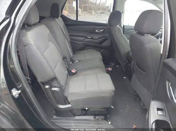 1GNEVFKW1KJ268121 2019 CHEVROLET TRAVERSE - Image 8