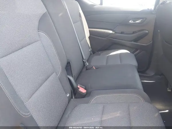 1GNEVFKW1KJ279877 2019 CHEVROLET TRAVERSE - Image 8