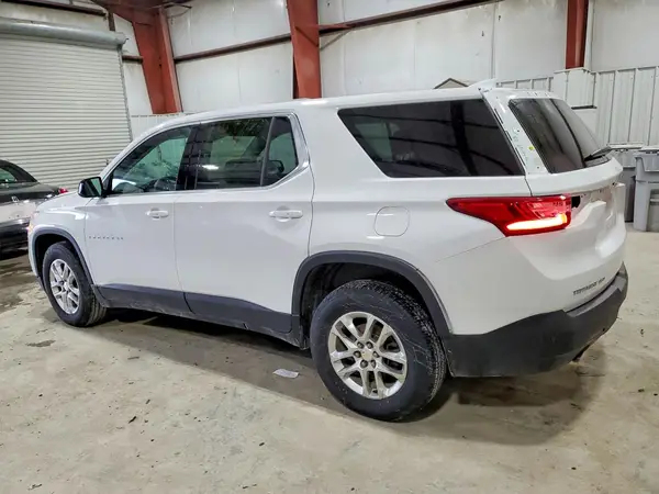 1GNEVFKW1LJ243916 2020 CHEVROLET TRAVERSE - Image 2